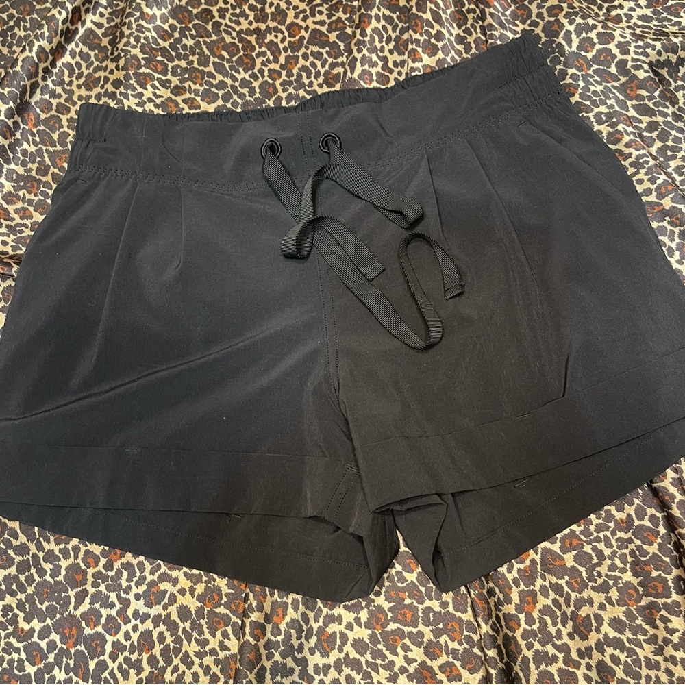 Lululemon Cuffed Drawstring Athletic Shorts